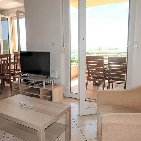 Apartamento Orhideja Und Magnolia-3 By Interhome